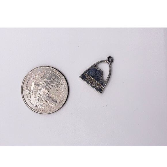 Vintage St. Louis Gateway Arch Souvenir Charm Silver Tone - Picture 3 of 6